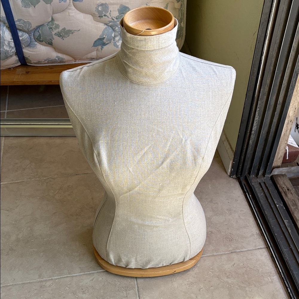 Elegant Cream Dress Form Mannequin